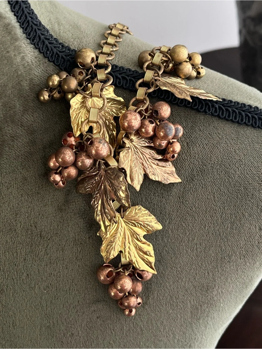 N/A vintage necklace